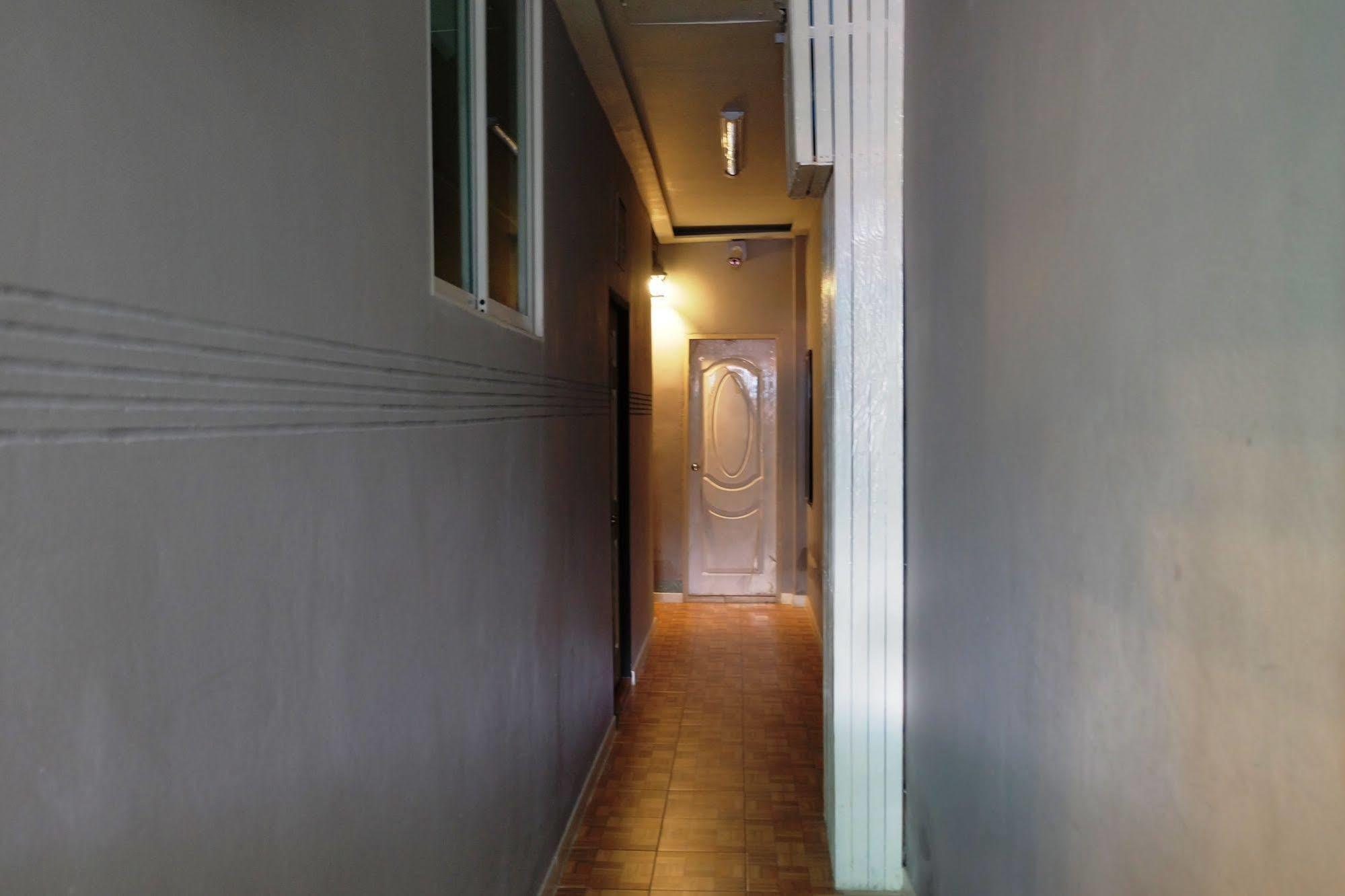 Motel Kimhouse Bangkok Exteriér fotografie